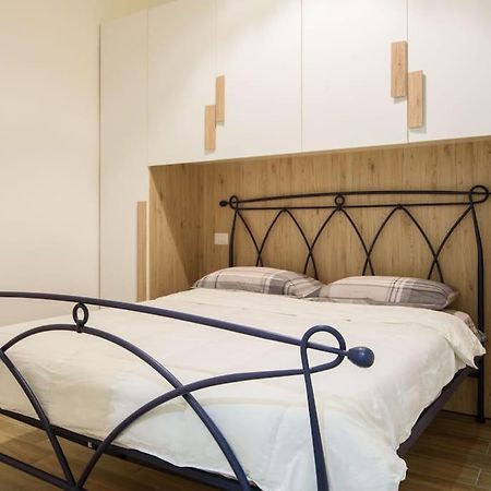 Stazione Treni - Wi-Fi & Netflix Cozy Space Apartment Salerno Ngoại thất bức ảnh