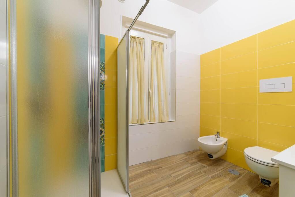 Stazione Treni - Wi-Fi & Netflix Cozy Space Apartment Salerno Ngoại thất bức ảnh