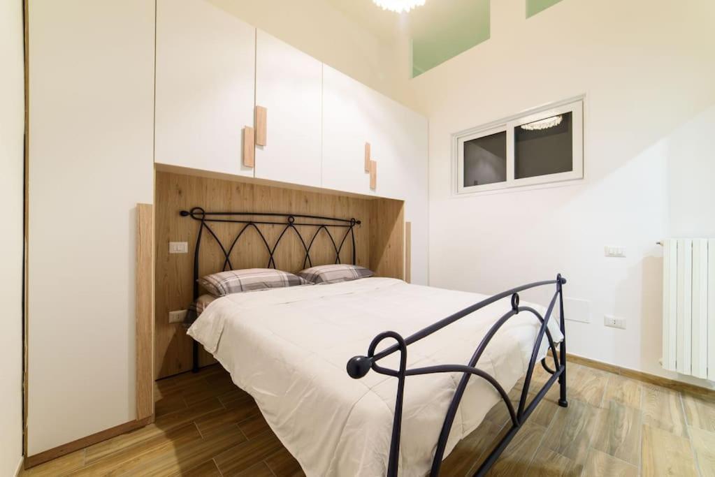 Stazione Treni - Wi-Fi & Netflix Cozy Space Apartment Salerno Ngoại thất bức ảnh
