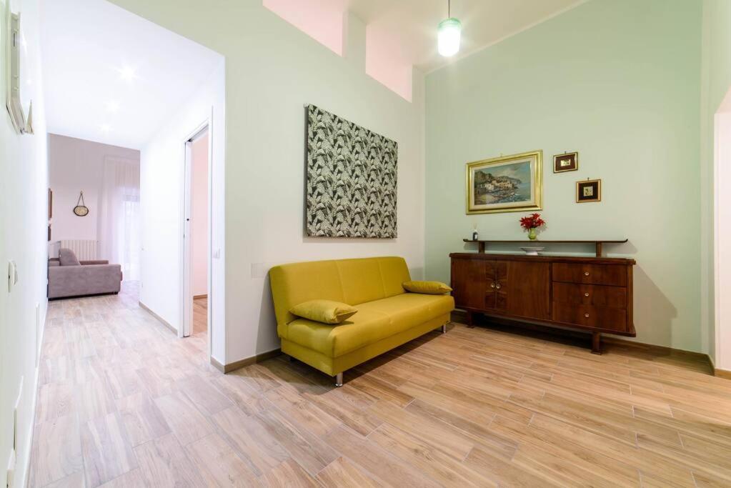 Stazione Treni - Wi-Fi & Netflix Cozy Space Apartment Salerno Ngoại thất bức ảnh