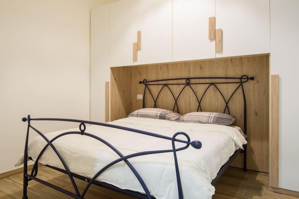 Stazione Treni - Wi-Fi & Netflix Cozy Space Apartment Salerno Ngoại thất bức ảnh